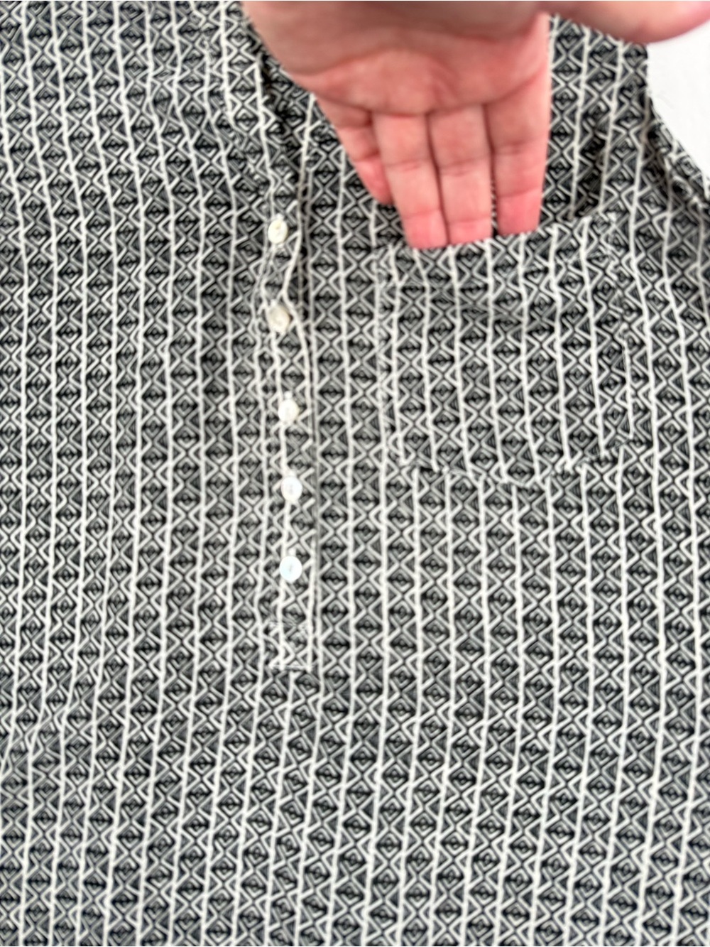H&M Black & White Sleeveless Henley Print Tank - Picture 3 of 5
